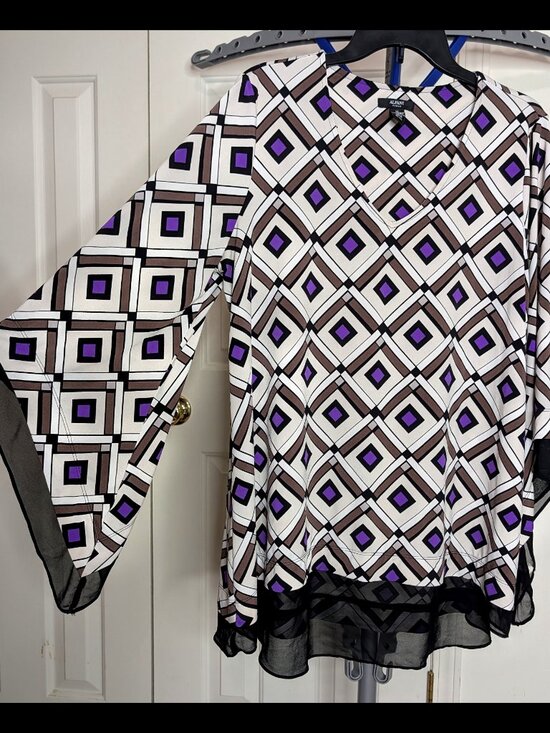 Alfani Tops - ALFANI 1X White, Purple & Black Diamond Print Stretch Blouse w/Mega Bell Sleeves